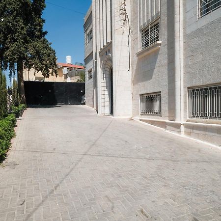 Dali House Hotel Amman Exterior photo