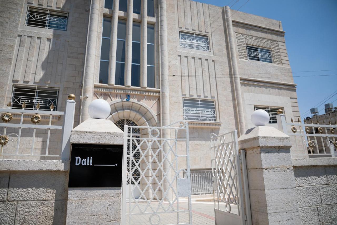 Dali House Hotel Amman Exterior photo