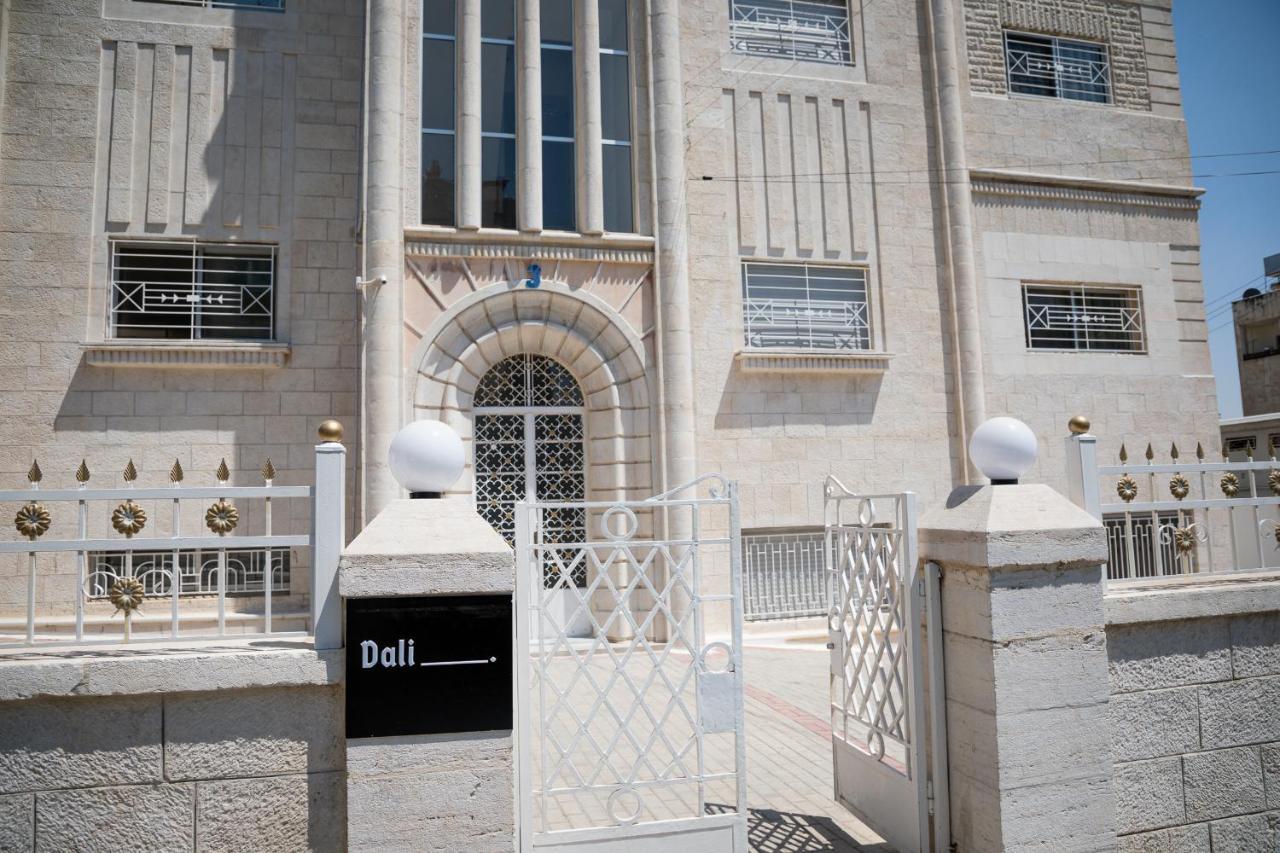 Dali House Hotel Amman Exterior photo