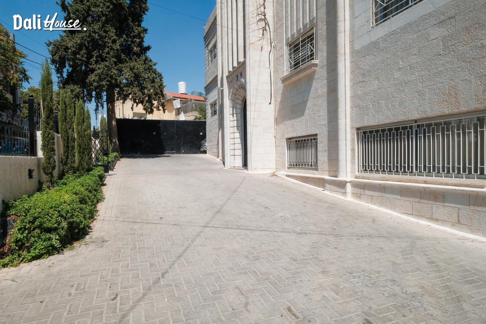 Dali House Hotel Amman Exterior photo