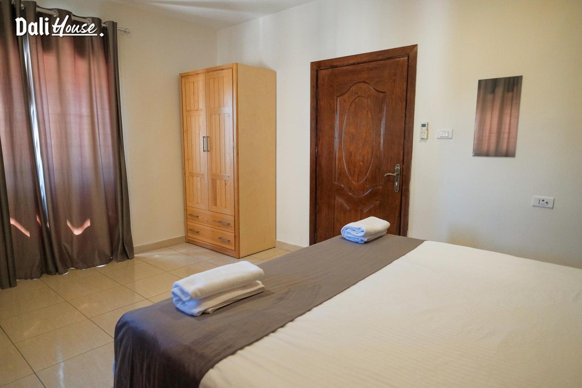 Dali House Hotel Amman Exterior photo