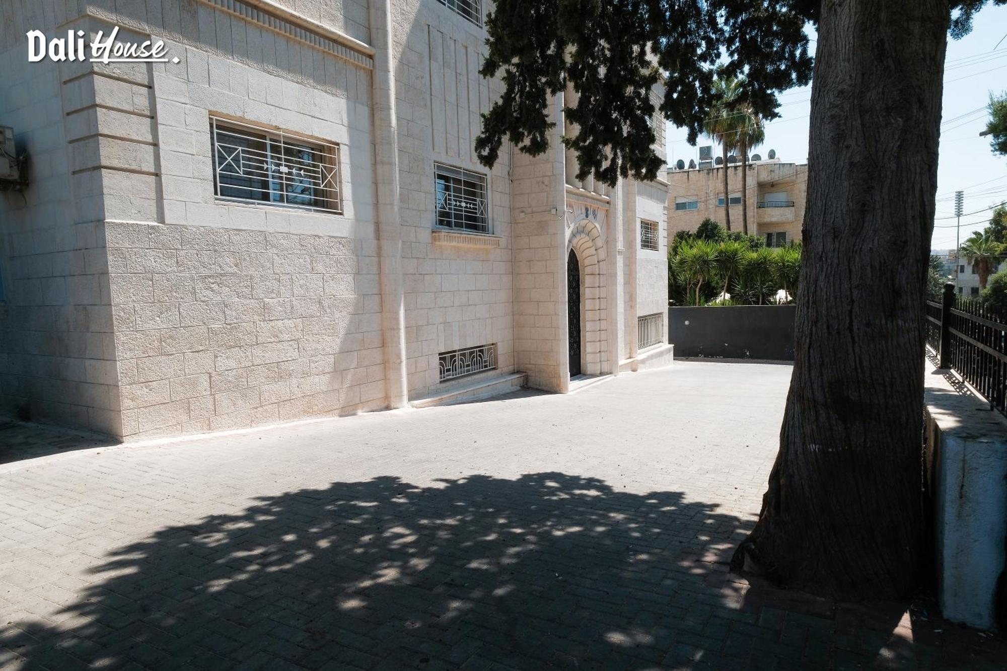 Dali House Hotel Amman Exterior photo