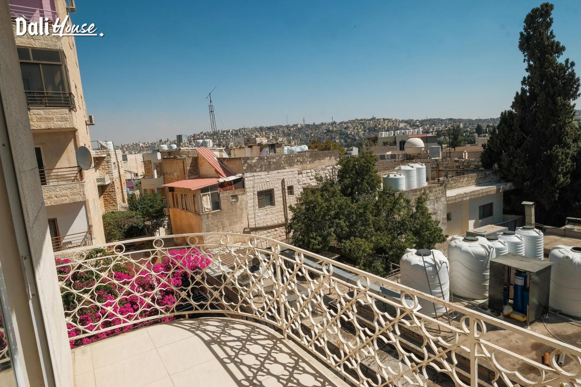 Dali House Hotel Amman Exterior photo